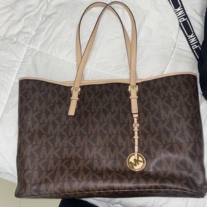 Michael Kors tote